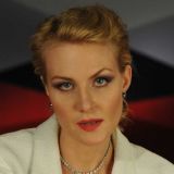 Переключилась на мужчин: пригубившая шампанского Литвинова сделала интимное признание