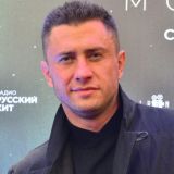 Забравший детей у Муцениеце Прилучный наконец почувствовал счастье