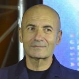 Игорь Крутой закрутил роман с продавщицей