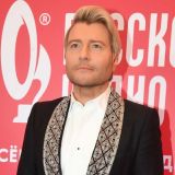 Игривый Басков показал свои шарики: Какие маленькие!