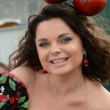 Обедневшая после скандала с яйцеклетками Королева объявила о новой услуге: Докатилась