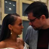 Начала орать: живущая рядом с Асмус возлюбленная Харламова устроила истерику