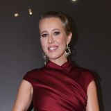 Лесбийские игры Собчак после смертельного ДТП повергли публику в шок: Поцелуй взасос и интимные ласки