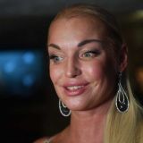 Бесстыжая Волочкова раздвинула ноги в микротрусах 