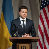 Зеленский потерял доверие Запада из-за офшорного скандала – политолог Молчанов