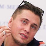 Прилучный увез детей от целующей другого Муцениеце