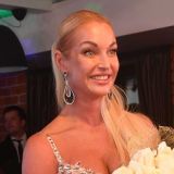 С позором изгнанная из турецкого отеля Волочкова плюнула в злопыхателей