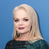 Сияющая от счастья с новым избранником Долина сказала 