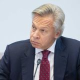 Пушков назвал виновных в критическом положении стоящей на коленях Украины