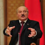 Лукашенко обвинил США в попытке развязать войну с помощью беженцев