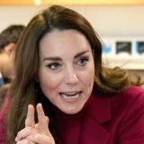 Дурная кровь: Кейт Миддлтон заставили кланяться собственным детям