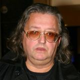 Убитый горем Ургант посвятил песню покойному Градскому: Ему бы не понравилась!