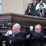 Молодая жена сэкономила на гробе Градского