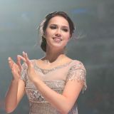 Обнаженная Загитова приласкала себя на глазах у публики: Игривое настроение