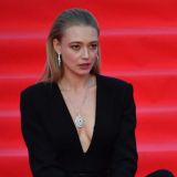 Влюбленная Акиньшина бросилась вслед за Козловским: Ни на шаг не отходила