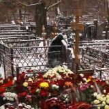 Плевавший на похороны Градского Билан заявился на его могилу после пьяного скандала