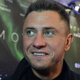 Пускает слюни: сластолюбец Прилучный оценил огромную грудь молодой жены Цекало