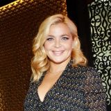 Пышногрудая Пегова показала себя в бикини: Лучше прикройтесь