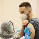 Собянин сообщил о выполнении предприятиями Москвы требований о вакцинации 80% сотрудников