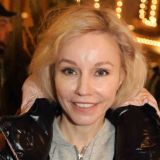 В одном халатике: фото Зудиной в пикантном виде ошеломили