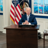 Песков: Вопрос о месте встречи Путина и Байдена пока не обсуждается