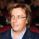 Очарованный Ургант откровенно о Галкине: Остается смотреть ему в хвост 