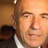 Измазанный фекалиями Крутой произвел фурор: Надо не пальцами!