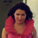 Мать припахала убирать объедки в ресторане, а отец вычеркнул из жизни: как живет особенный сын Нетребко