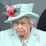 Сын Елизаветы II предстанет перед судом из-за секс-скандала