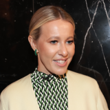 Пользователи Сети обругали Собчак за запуск шариков в небо