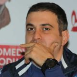 Зачем Гарик Мартиросян кинул в жену странный подарок