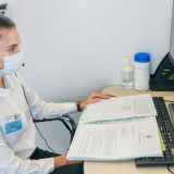 В Москве оформили 573 тысячи заявок о помощи людям на домашнем режиме