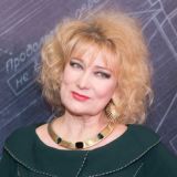 Угодившую в скандал из-за домогательств звезду 