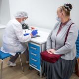 Из-за ковида москвичей просят отложить плановые визиты в поликлиники