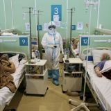Почти 100 тысяч человек заразились коронавирусом в России за сутки