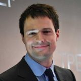 Бывший партнер бросился грудью на защиту осрамленного достоинства Козловского