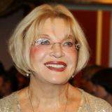 Работа у Михалковой, отречение от дочери и уголовное дело сына: как сейчас живет Людмила Максакова