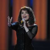 Вывалившей свои прелести Королевой вынесли вердикт: красится для мужа