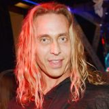 Она хотела красиво жить, а он работал за гроши: как живет первая жена Тарзана спустя 25 лет