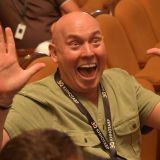 Припавшего к бутылке Сухорукова выставили из театра: Пил со всеми, а выгнали меня одного