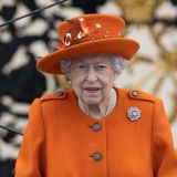 Теряет возможность ходить: врачи вынесли Елизавете II приговор