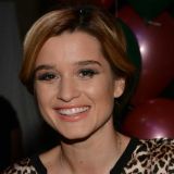 Бородина поделилась трогательным снимком с 85-летней бабушкой