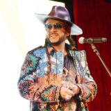 Киркоров с молодыми красавчиками заявился в дом к Бледанс