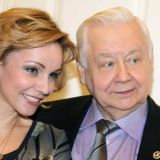 На учебе невзлюбили, из 