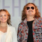 Молодая жена Николаева посвятила пост умершей бабушке