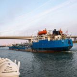 В Сеть слили видео повреждений грузового судна России украинской ракетой