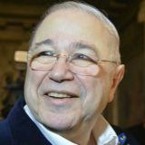 Брухуновой нет: 76-летнего Петросяна засняли с новой молодой красоткой 