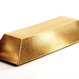 Россиянам посоветовали вкладывать сбережения в золото