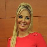 Бьющуюся в истерике Максакову раскритиковали