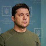 Деньги не пахнут: Зеленский не брезгует квартирой и бизнесом в России